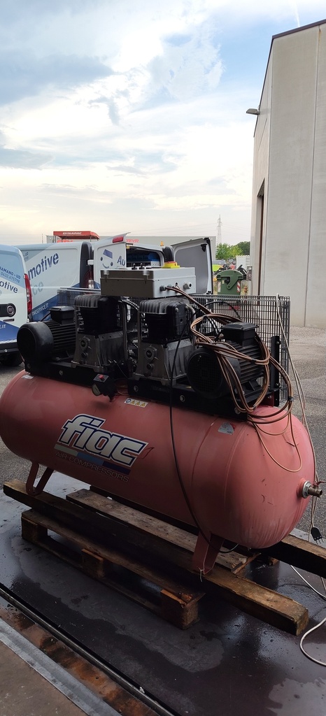 Compressore 500 Litri 2x5.5Hp 11Kw