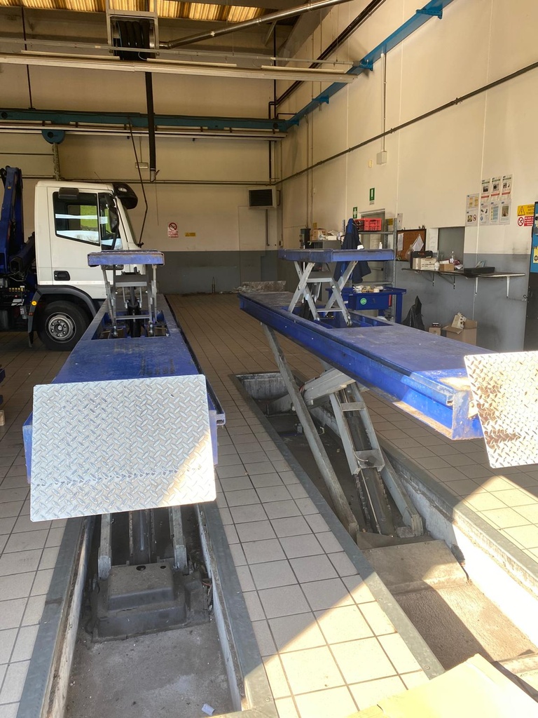 Ponte sollevatore RAV601 ISI 4000Kg del 2005
